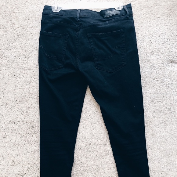 signature by levi black low-rise jeggings - Picture 3 of 4